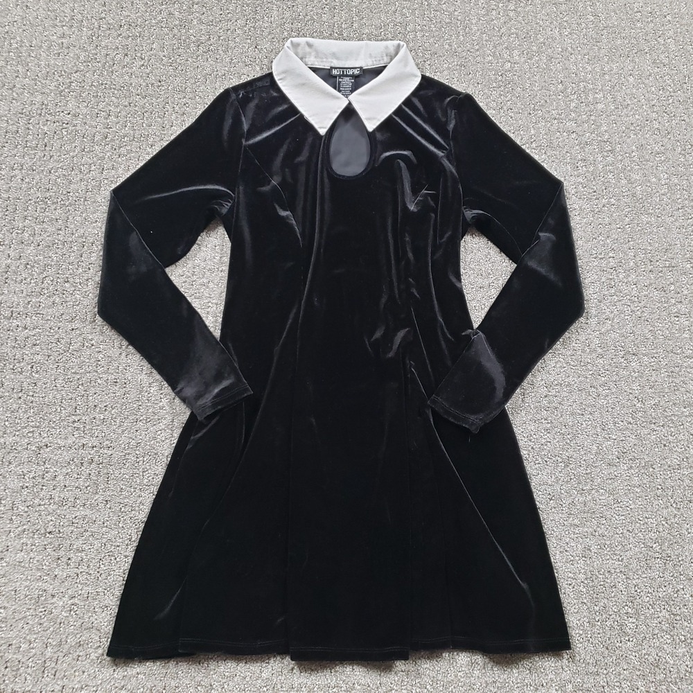 Hot Topic Dress Small Black Velvet Keyhole Goth Wednesday Addams Dark Academia
